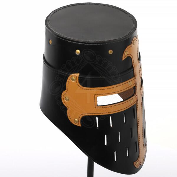 Korsfarer Great Helm i Læder
