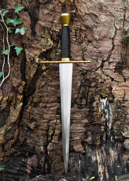 Templar Dagger by Paul Chen