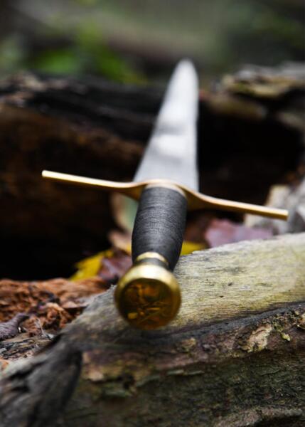 Templar Dagger by Paul Chen