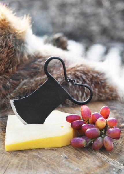 Stor smedet ostekniv