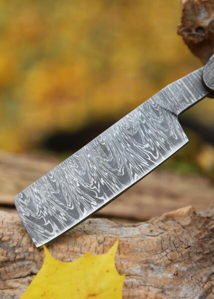 Damaskusbarberkniv