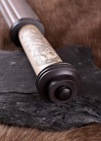 Lang vikingesax med benhåndtag