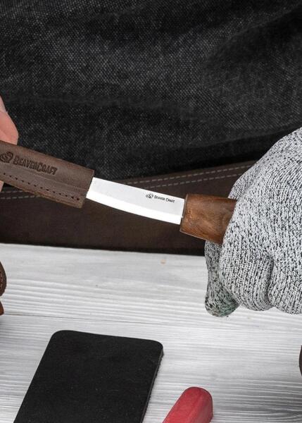 Luksus skeknivsæt med valnøddeskæfter