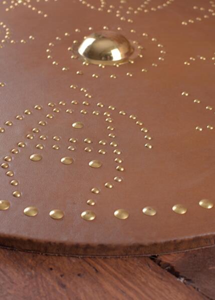 Targe – Skotsk Rundskjold med Messingbule