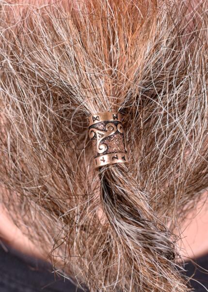 Middelalderlig Skæg- og Hårperle