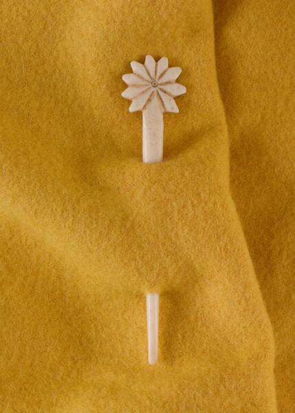 Hårnål / Fibula i Ben med Stjernemotiv