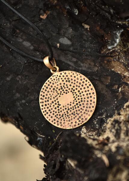 Vegvísir vedhæng i bronze