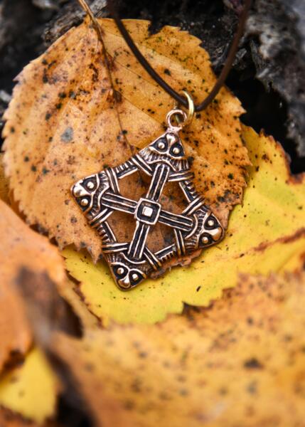 Viking kors vedhæng i bronze