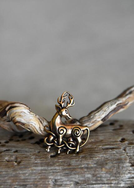 Keltisk hjortevedhæng i bronze