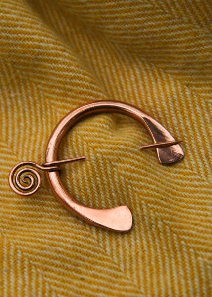 Ringfibula broche i bronze