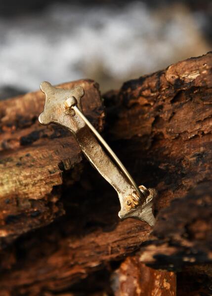 Remfibula broche i messing