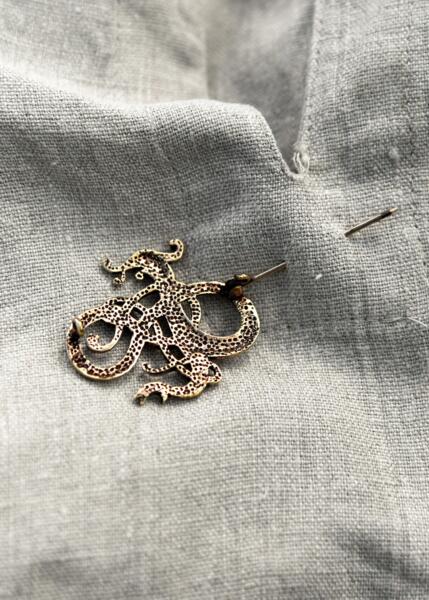 Vikingebroche med dragemotiv