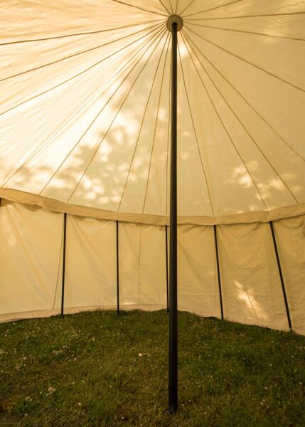 Rundt middelaldertelt