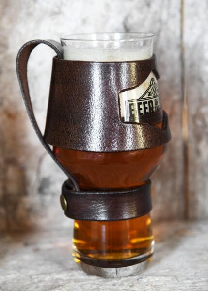 Ølglasholder i læder – brun