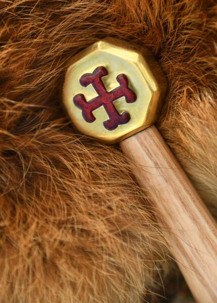 Pizzaskærer formet som tempelridder-sværd