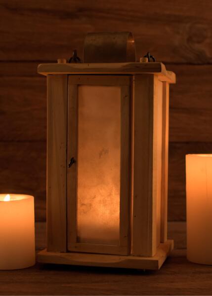 Trælanterne med pergamentvinduer