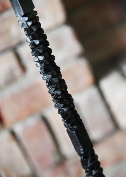 Håndsmedet fakkel-lysestage