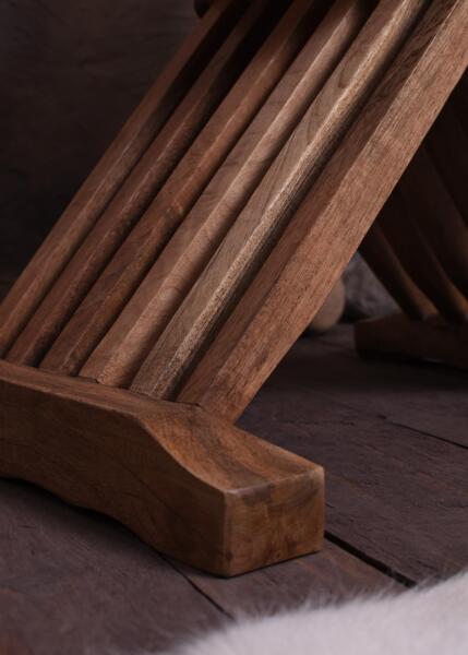 Middelalderlig foldestol i træ