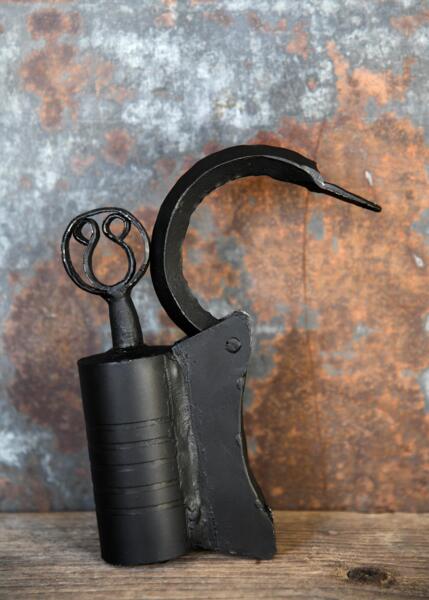 Hængelås i smedet jern