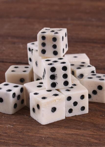 Terninger i ben – sæt med 3 stk.