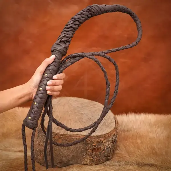 Håndflettet læderpisk "Adventurer"