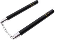 Nunchaku – træ med indgraverede